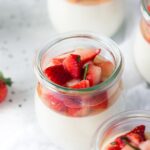 Selbstgemachtes Beereneis ohne Zucker